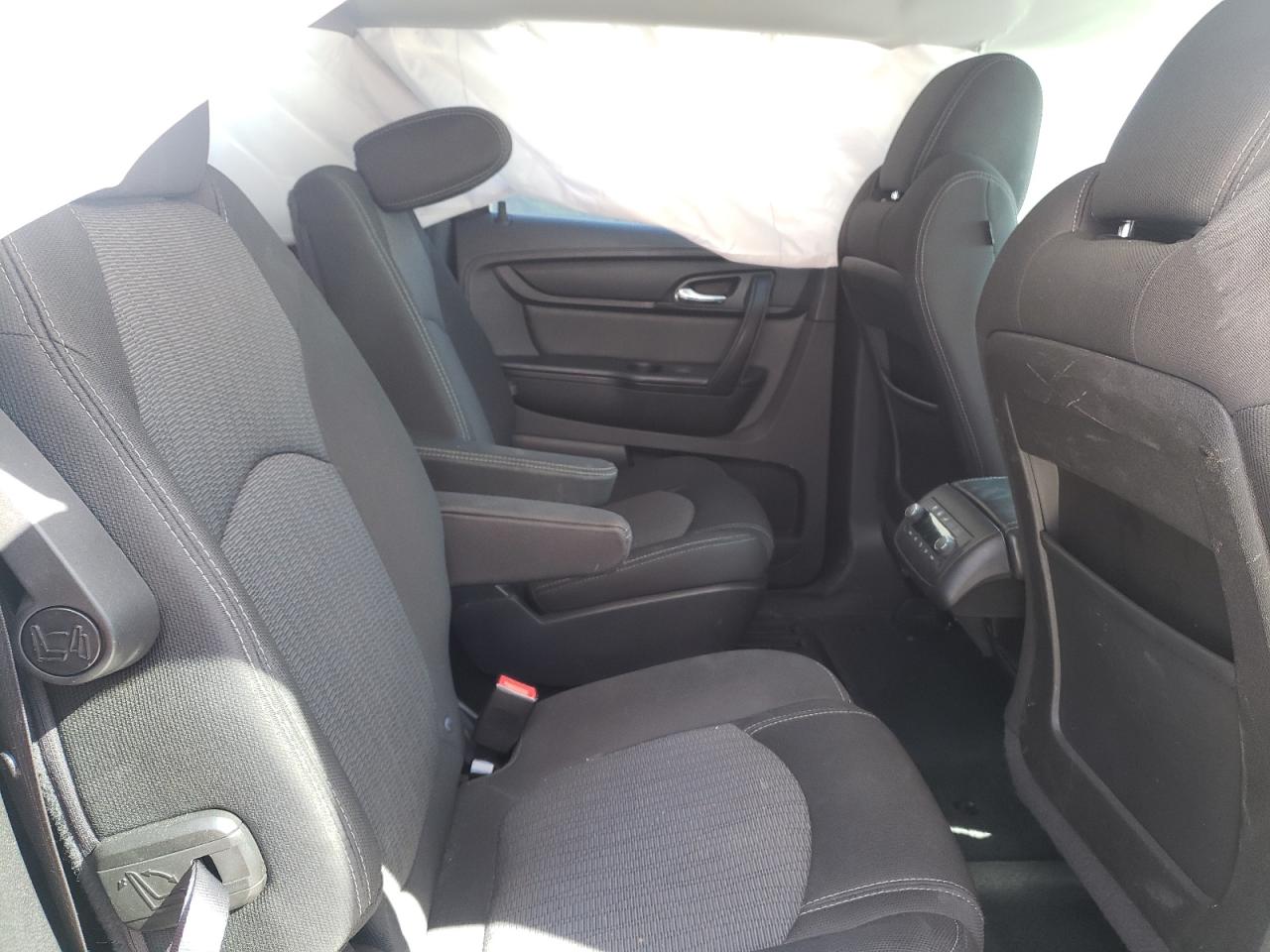 Photo 6 from auction – 2016 CHEVROLET TRAVERSE L with VIN 1GNKVHKD1GJ280385