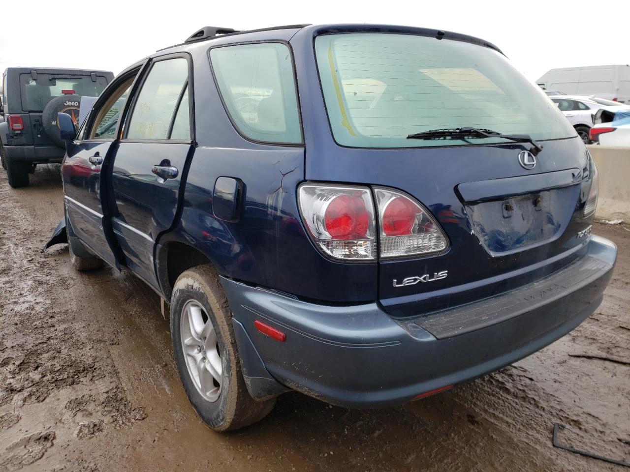 Photo 3 from auction – 2001 LEXUS RX 300 with VIN JTJHF10U810194561