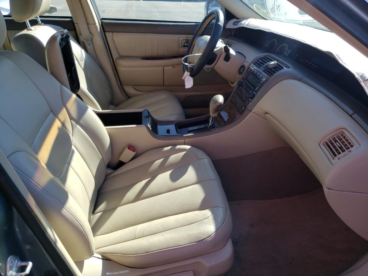 Photo 5 from auction – 2002 TOYOTA AVALON XL with VIN 4T1BF28BX2U253049