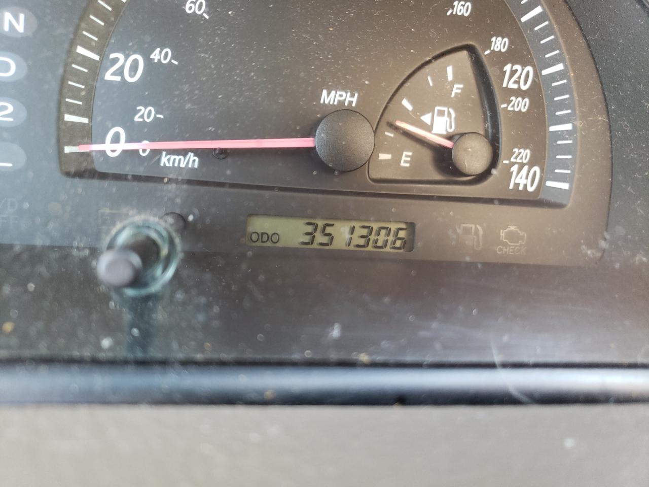Photo 8 from auction – 2003 TOYOTA CAMRY LE with VIN 4T1BE32K13U220492