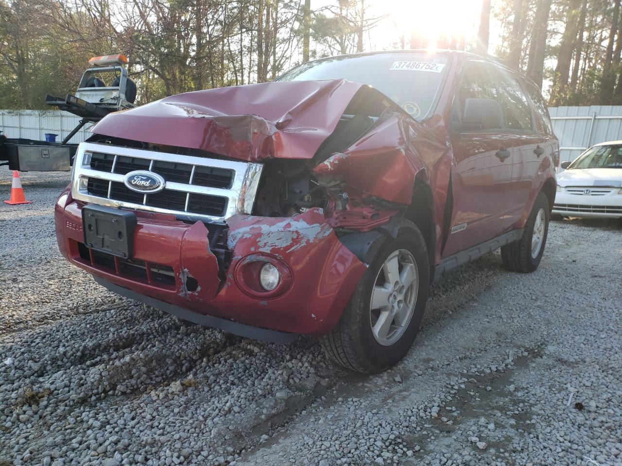 Photo 2 from auction – 2008 FORD ESCAPE XLT with VIN 1FMCU93198KE60067