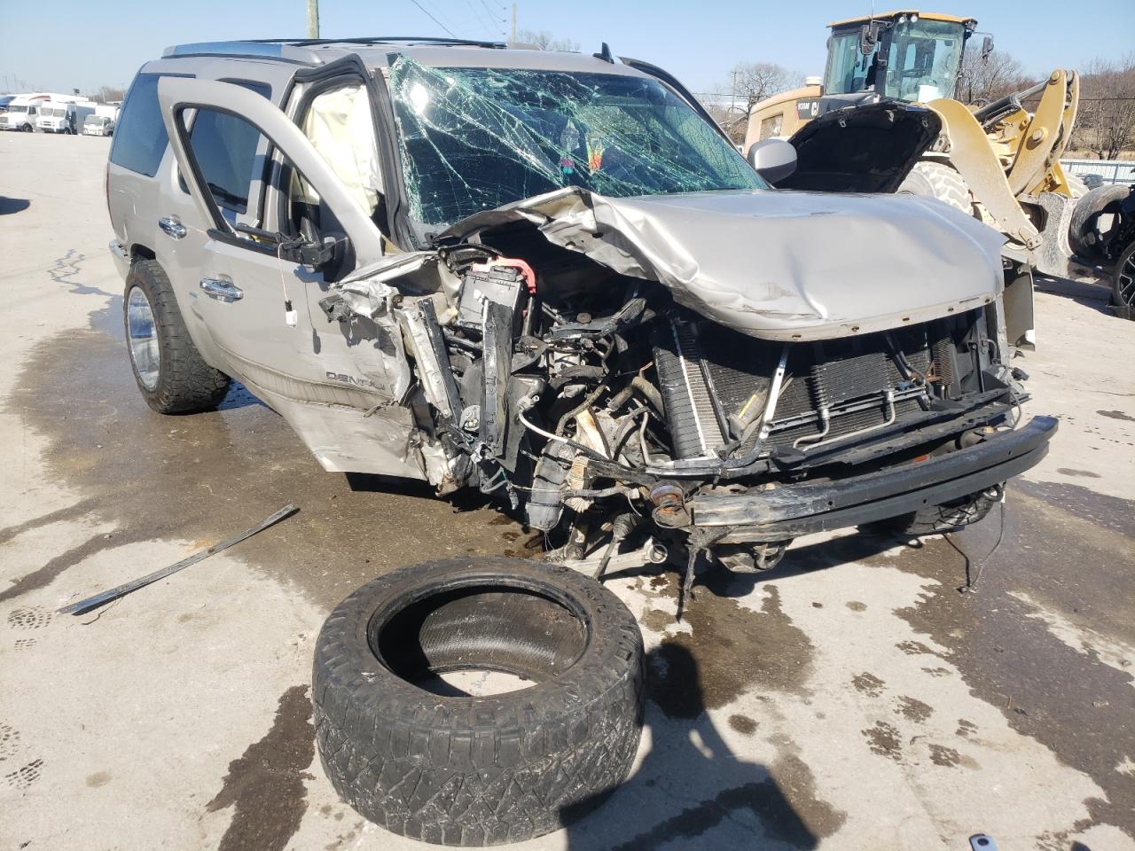 GMC YUKON DENA 2008 with VIN 1GKFK63848J182434 - Photo from auction