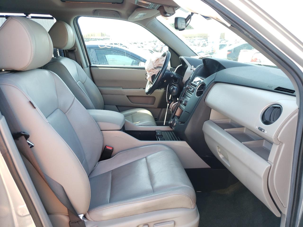 Photo 5 from auction – 2014 HONDA PILOT TOUR with VIN 5FNYF4H91EB011951