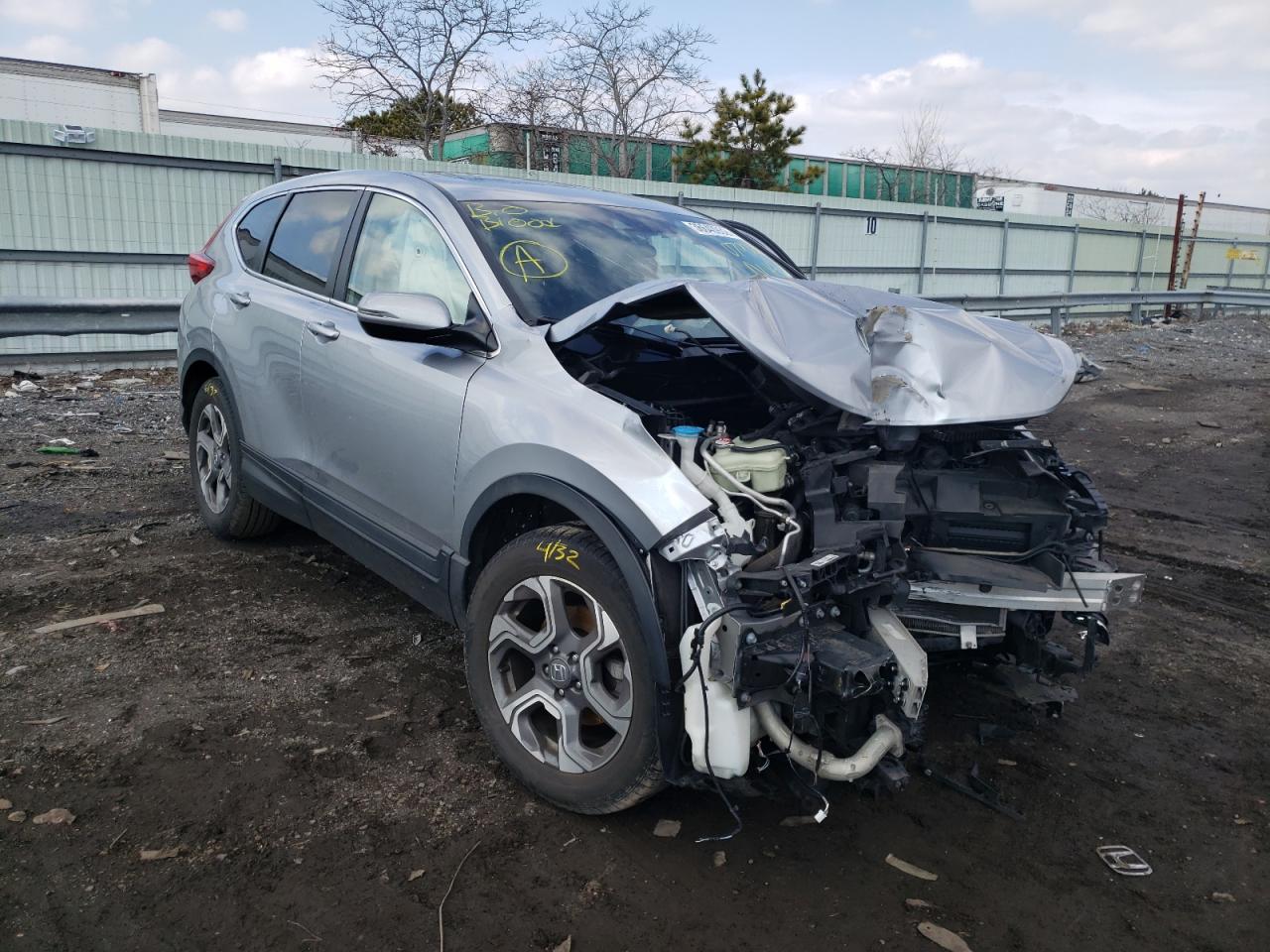 HONDA CR-V EX 2018 with VIN 7FARW2H52JE079261 - Photo from auction