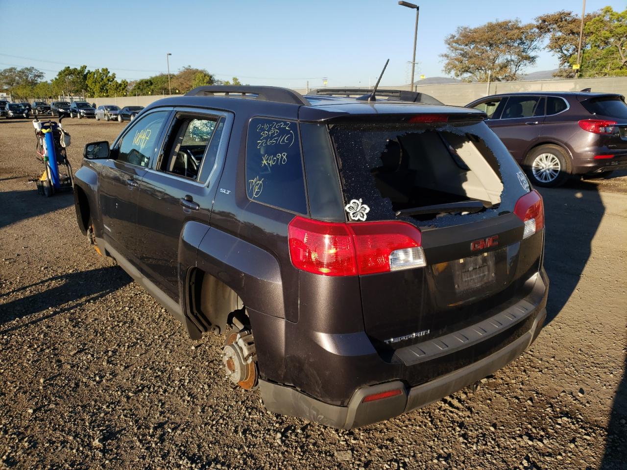 Photo 3 from auction – 2013 GMC TERRAIN SL with VIN 2GKALUEK0D6384098