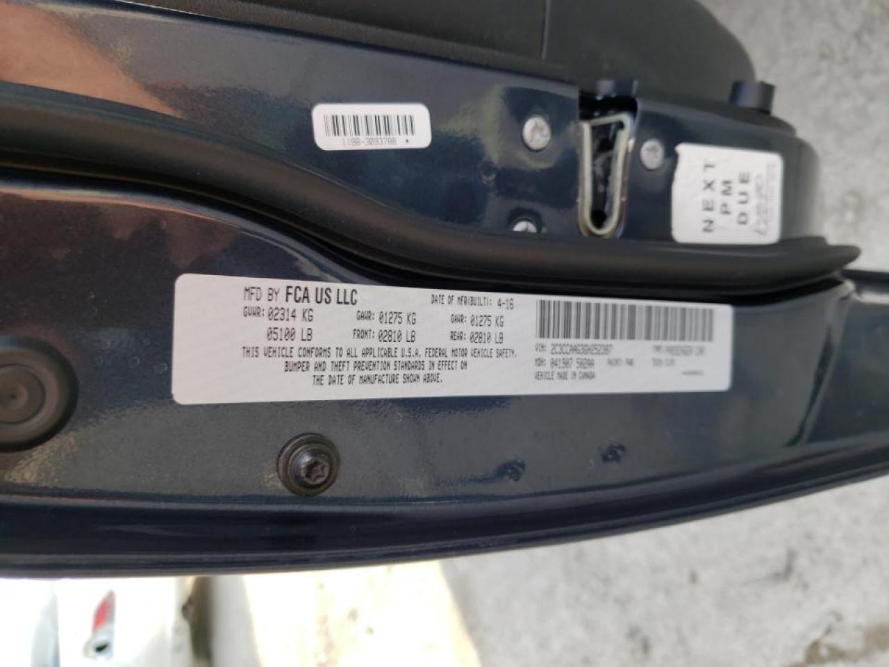 Photo 10 from auction – 2016 CHRYSLER 300 LIMITE with VIN 2C3CCAAG3GH252387