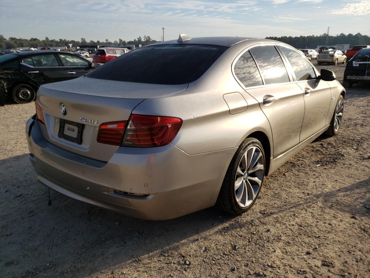 Photo 4 from auction – 2016 BMW 528 I with VIN WBA5A5C58GG347730