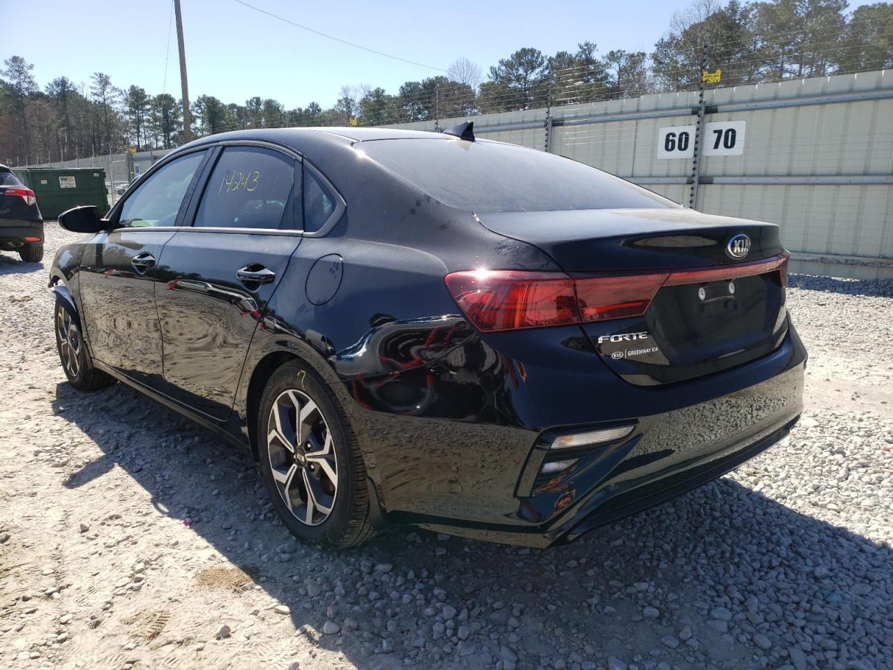 Photo 3 from auction – 2021 KIA FORTE FE with VIN 3KPF24AD5ME318061
