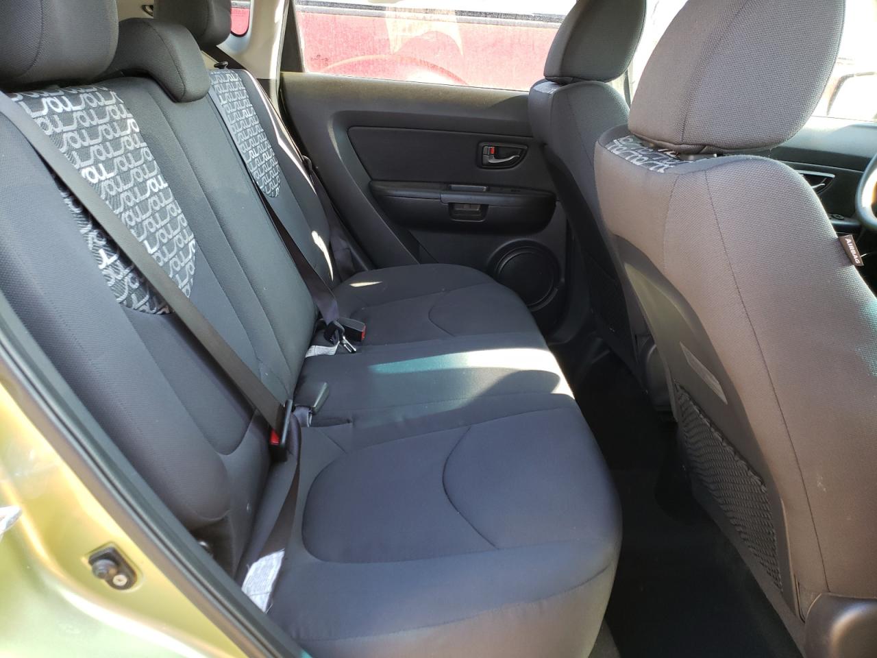 Photo 6 from auction – 2011 KIA SOUL + with VIN KNDJT2A27B7331076