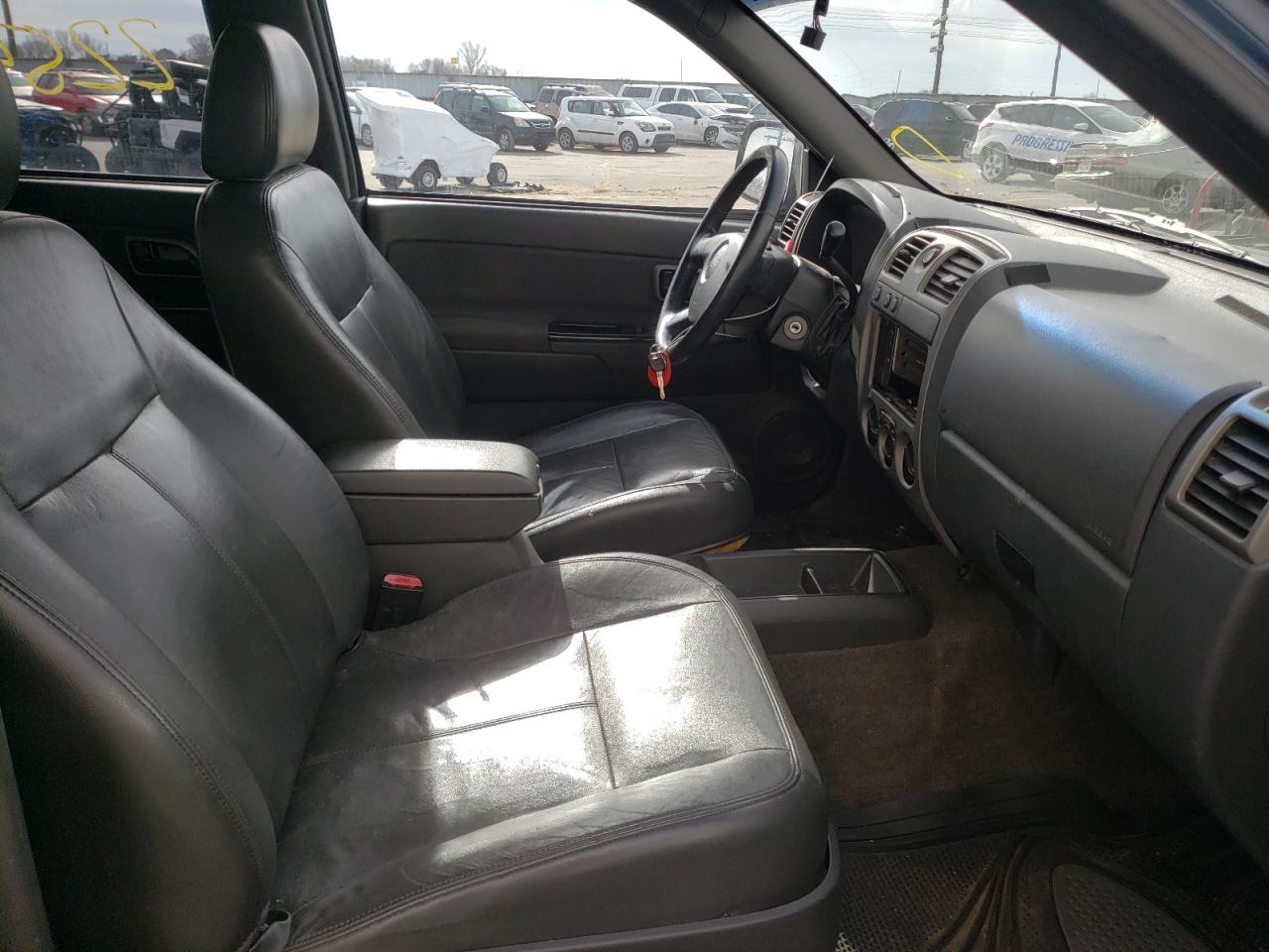 Photo 5 from auction – 2004 CHEVROLET COLORADO with VIN 1GCDT136148209995