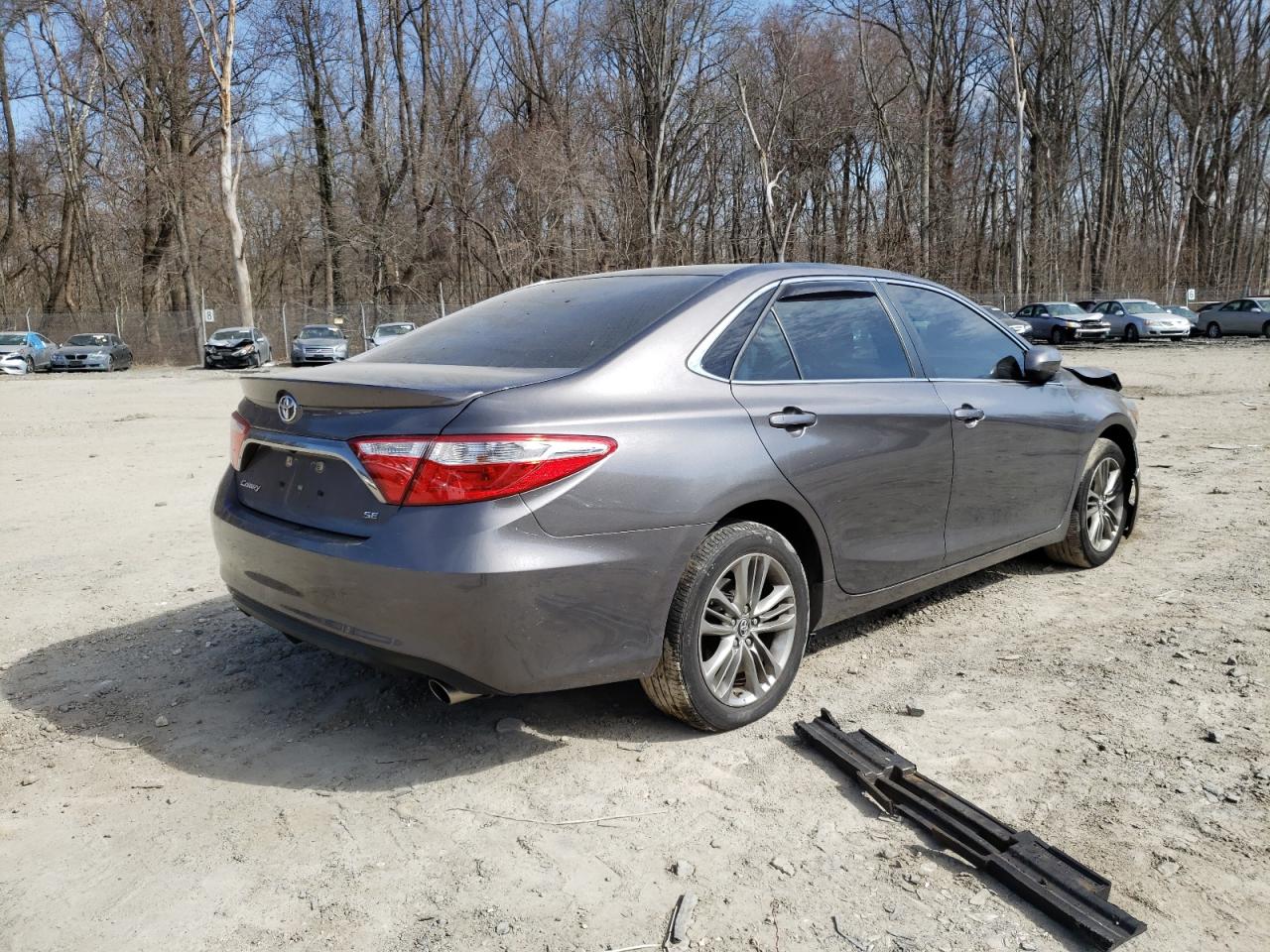 Photo 4 from auction – 2016 TOYOTA CAMRY LE with VIN 4T1BF1FK5GU213658