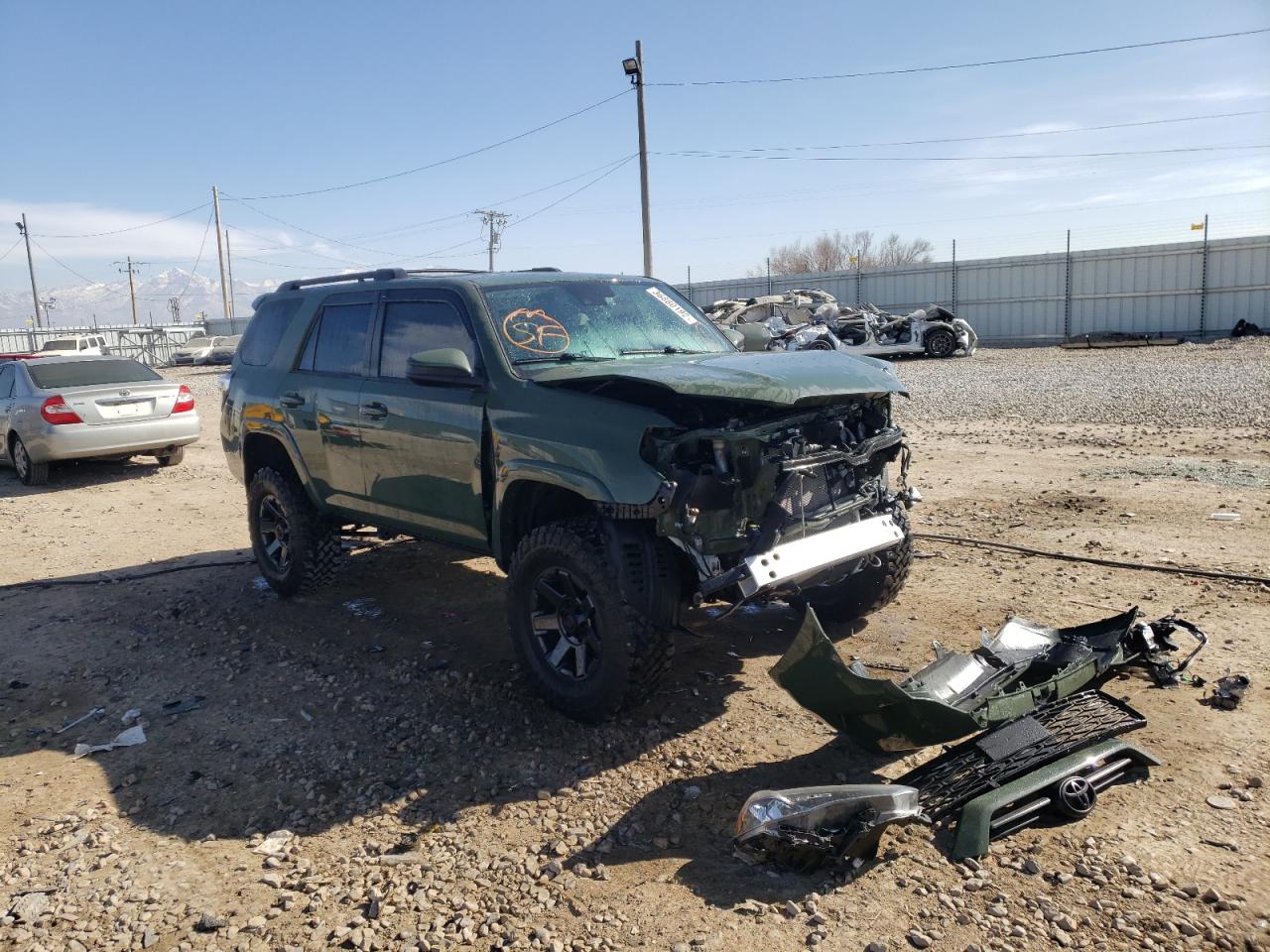 Photo 1 from auction – 2021 TOYOTA 4RUNNER SR with VIN JTEBU5JR8M5870915