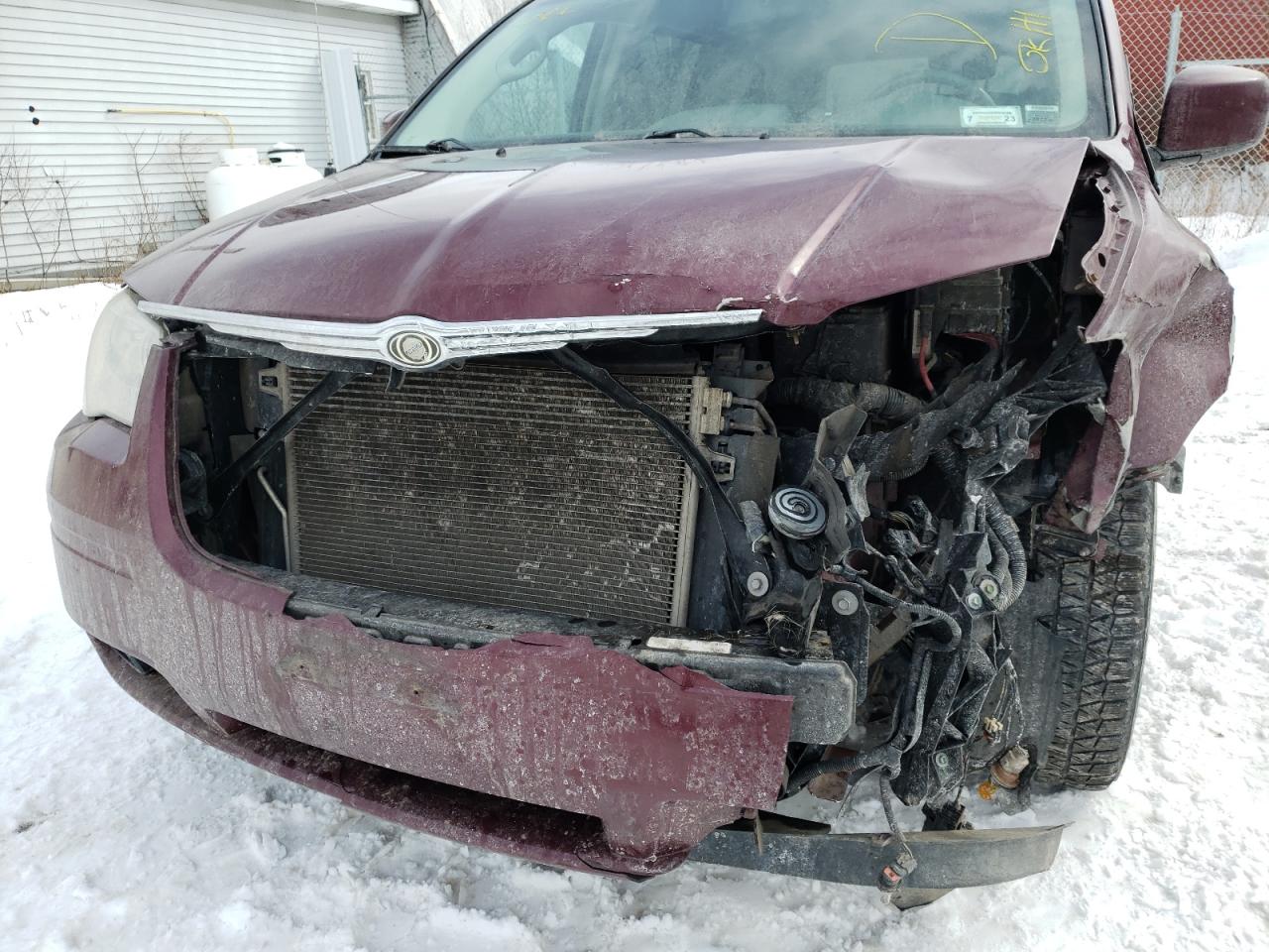 Photo 9 from auction – 2008 CHRYSLER TOWN & COU with VIN 2A8HR54P38R720299