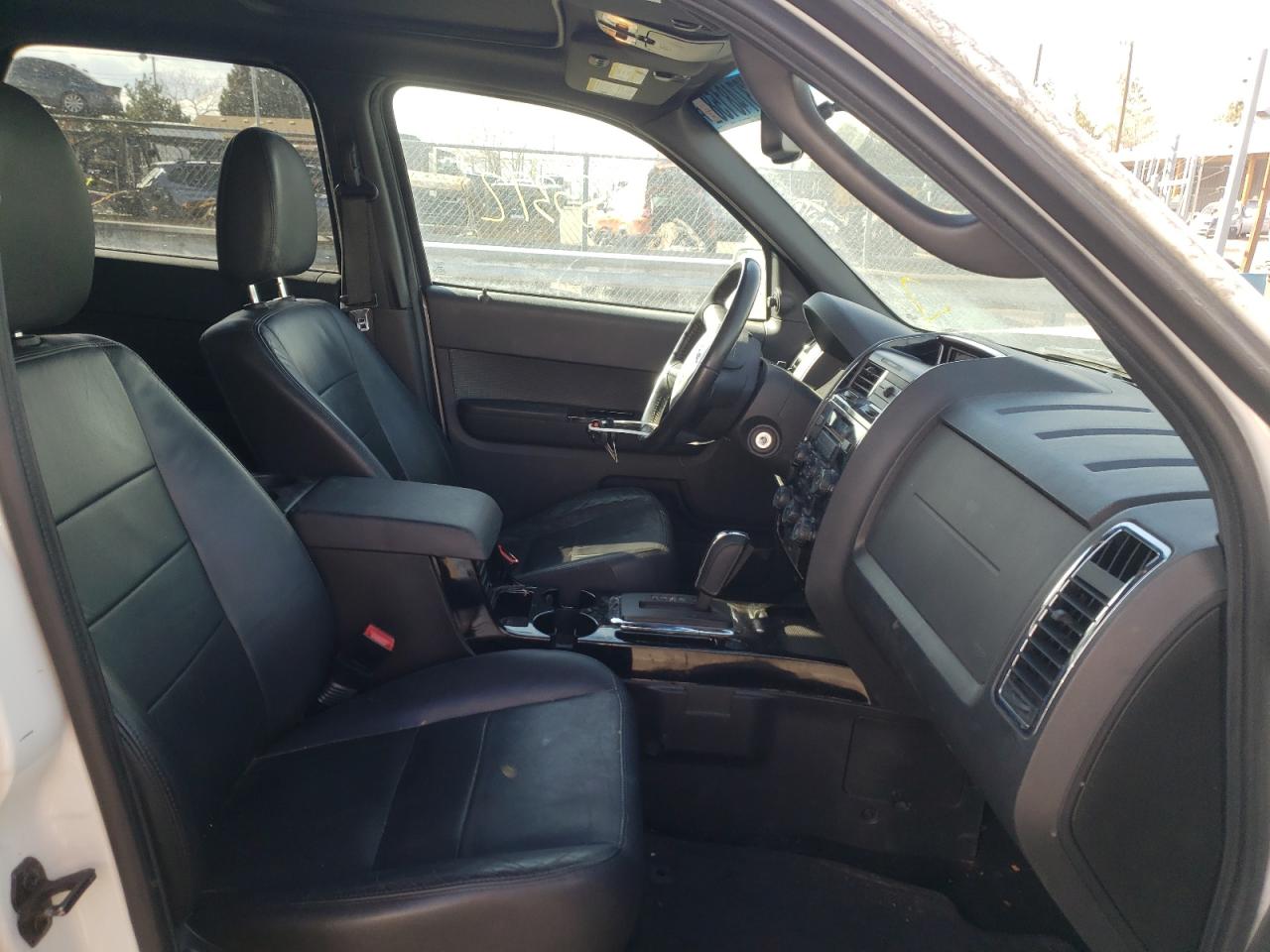 Photo 5 from auction – 2012 FORD ESCAPE LIM with VIN 1FMCU9EGXCKB64288