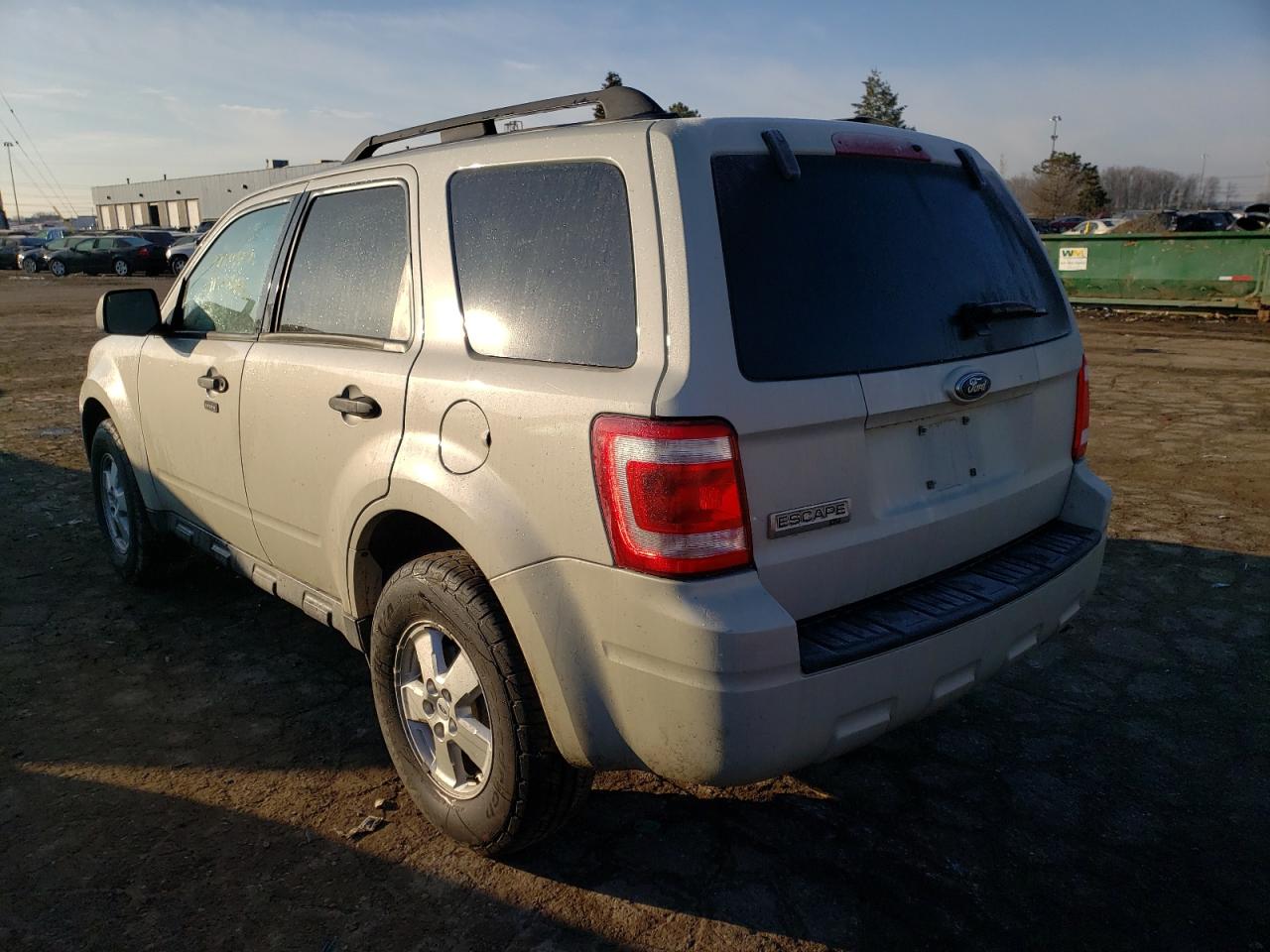 Photo 3 from auction – 2009 FORD ESCAPE XLT with VIN 1FMCU03G69KC97749