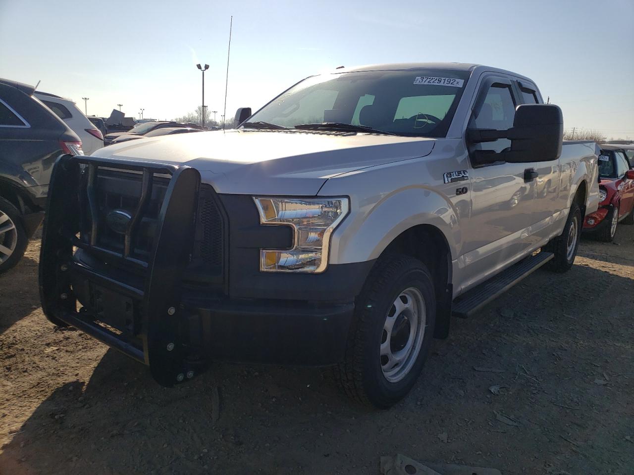 Photo 2 from auction – 2016 FORD F150 SUPER with VIN 1FTFX1EF1GKF56874