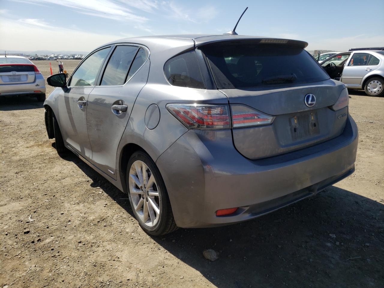 Photo 3 from auction – 2013 LEXUS CT 200 with VIN JTHKD5BHXD2170792