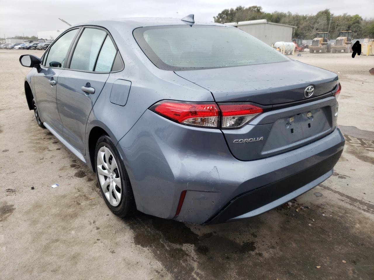 Photo 3 from auction – 2020 TOYOTA COROLLA LE with VIN 5YFEPRAE4LP092854