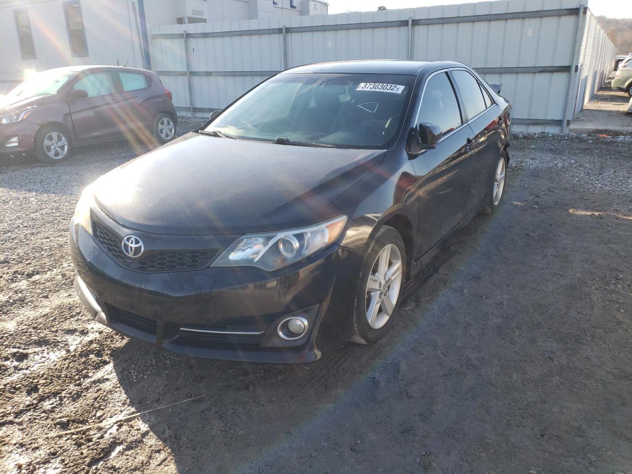 Photo 2 from auction – 2013 TOYOTA CAMRY with VIN 4T1BF1FK6DU254358