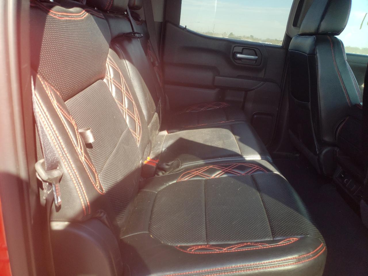 Photo 6 from auction – 2020 CHEVROLET SILVERADO with VIN 3GCUYDED3LG207981