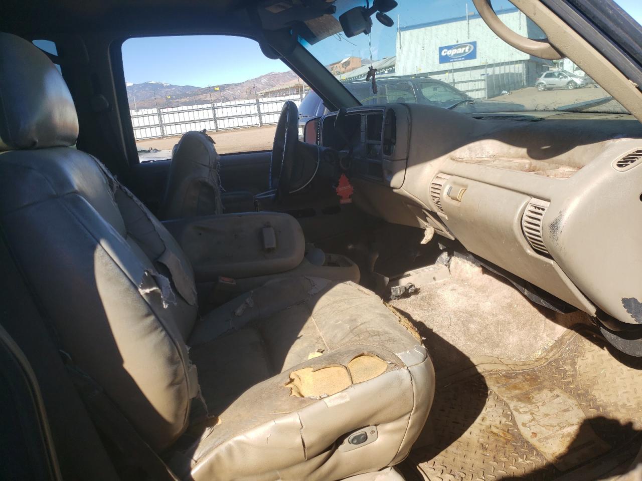Photo 5 from auction – 1996 GMC YUKON with VIN 1GKEK13RXTJ749262