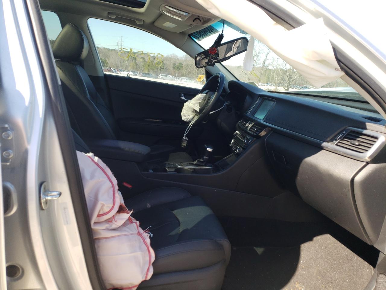 Photo 5 from auction – 2016 KIA OPTIMA EX with VIN 5XXGU4L31GG116848