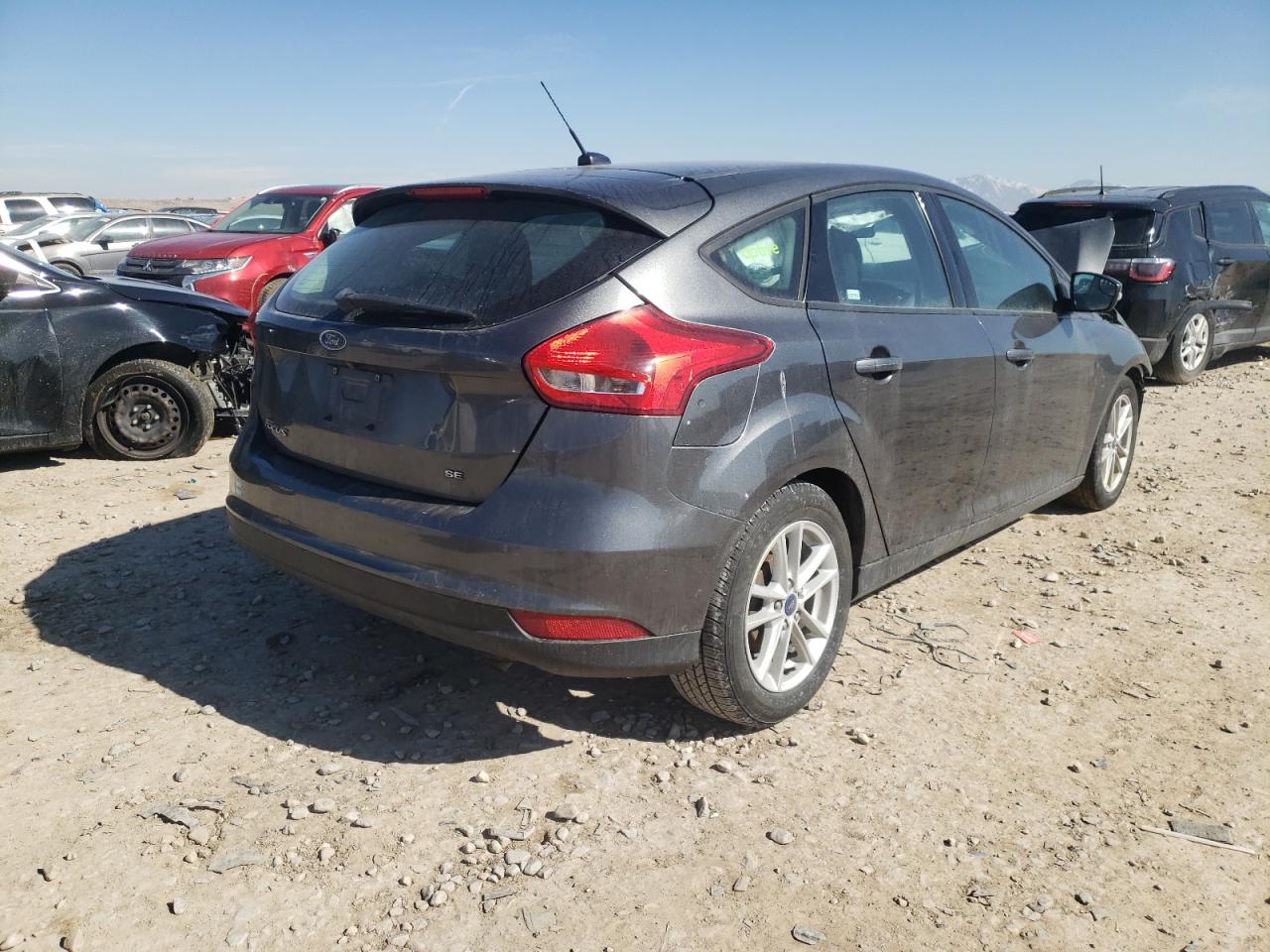 Photo 4 from auction – 2017 FORD FOCUS SE with VIN 1FADP3K26HL223897