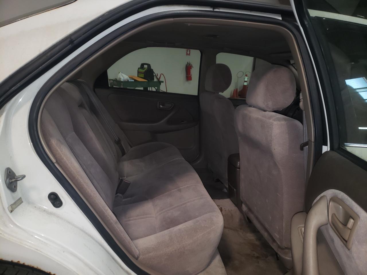 Photo 6 from auction – 1999 TOYOTA CAMRY with VIN JT2BF22K1X0169061