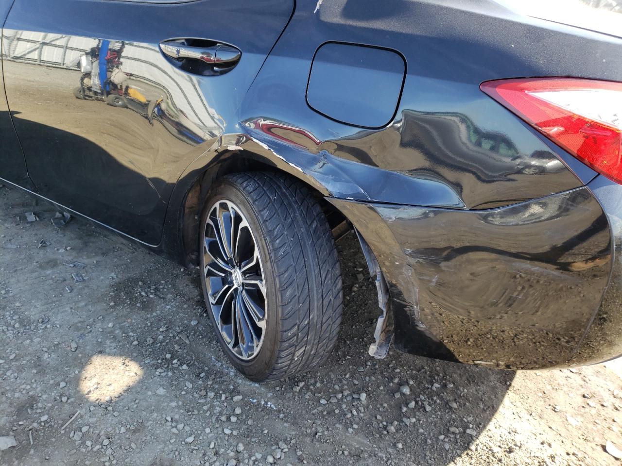 Photo 9 from auction – 2015 TOYOTA COROLLA L with VIN 5YFBURHE5FP314887