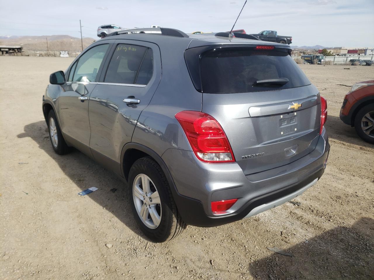 Photo 3 from auction – 2019 CHEVROLET TRAX 1LT with VIN KL7CJPSB7KB823806