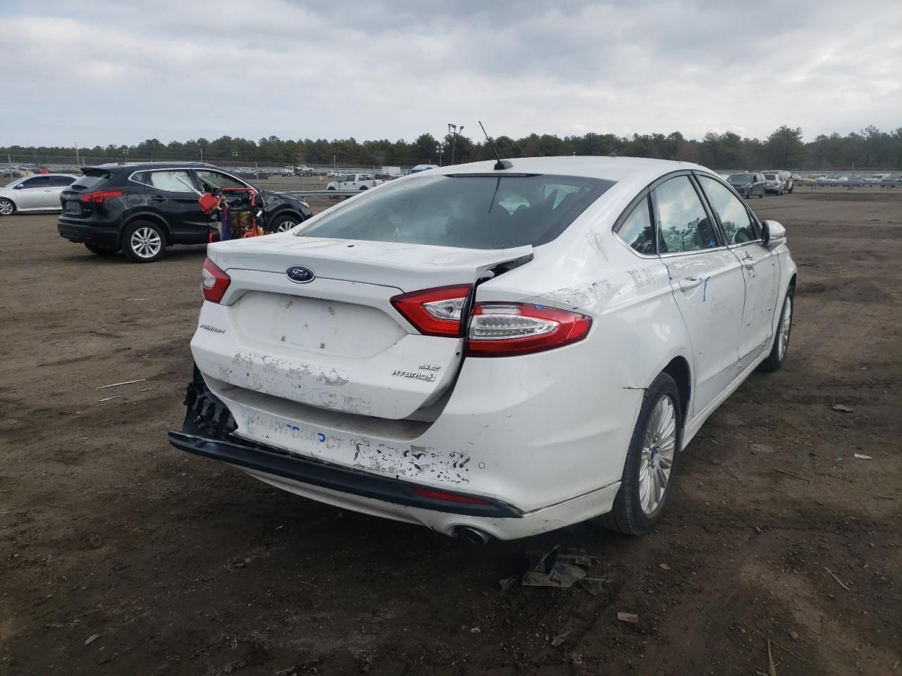Photo 4 from auction – 2014 FORD FUSION SE with VIN 3FA6P0LU2ER300589