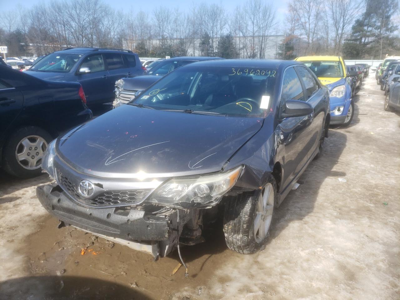 Photo 2 from auction – 2014 TOYOTA CAMRY L with VIN 4T1BF1FK7EU349304