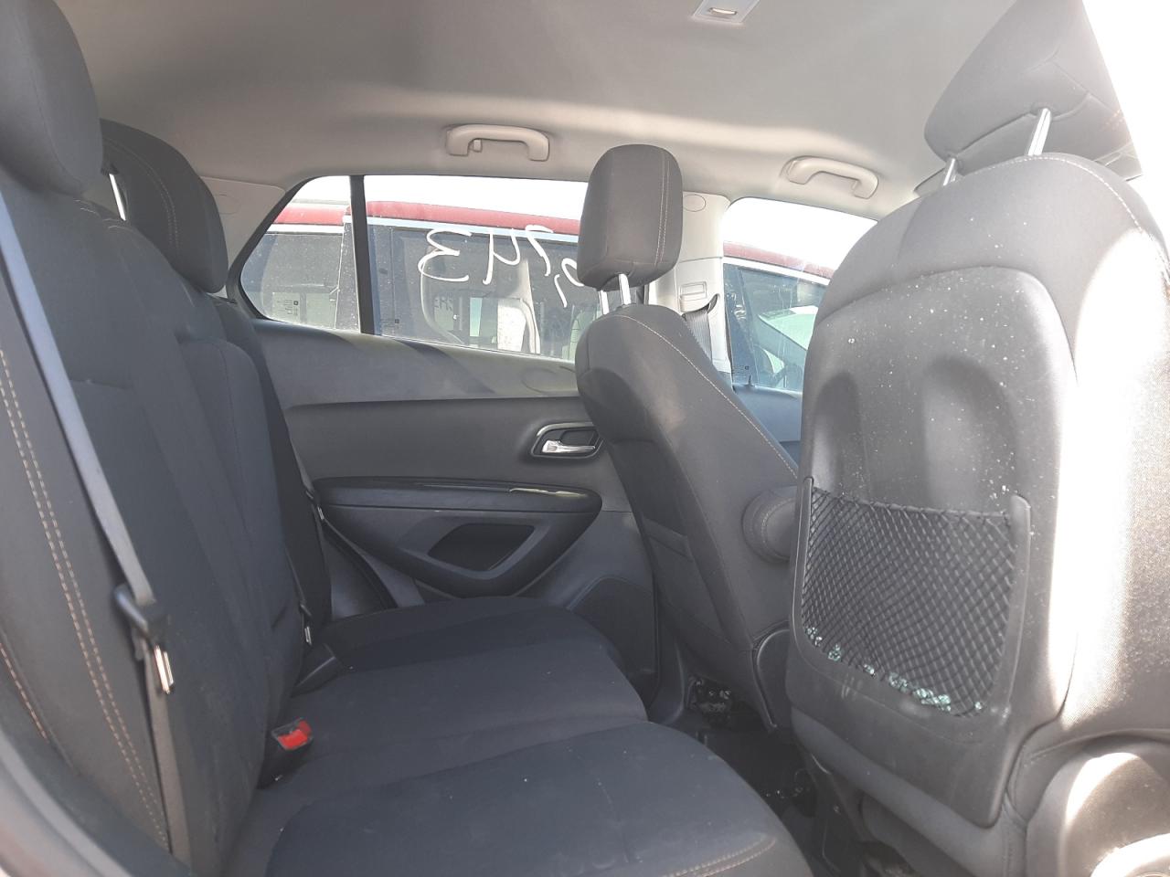 Photo 6 from auction – 2020 CHEVROLET TRAX LS with VIN 3GNCJKSB3LL211020