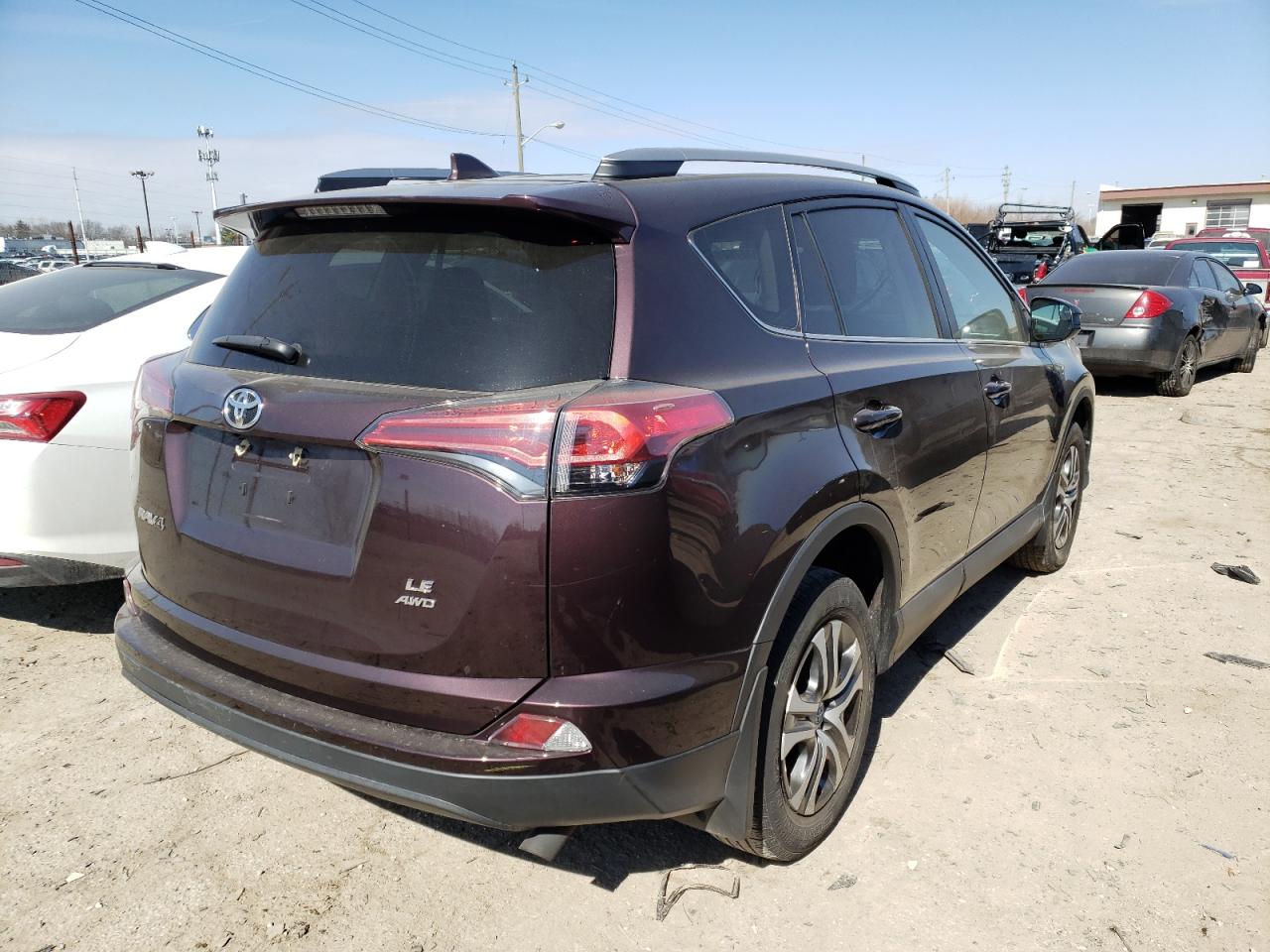 Photo 4 from auction – 2017 TOYOTA RAV4 LE with VIN 2T3BFREV4HW607672