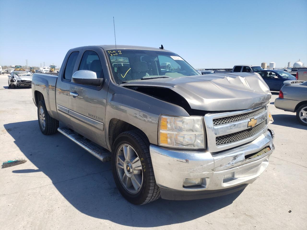 CHEVROLET SILVERADO 2013 with VIN 1GCRCSE04DZ139276 - Photo from auction