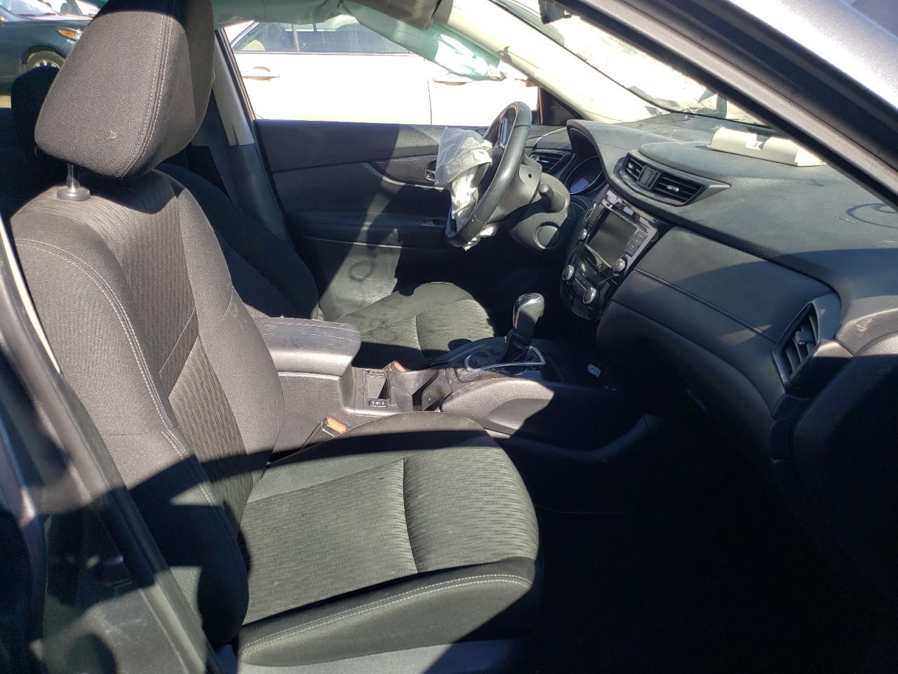 Photo 5 from auction – 2018 NISSAN ROGUE S with VIN KNMAT2MT6JP574199