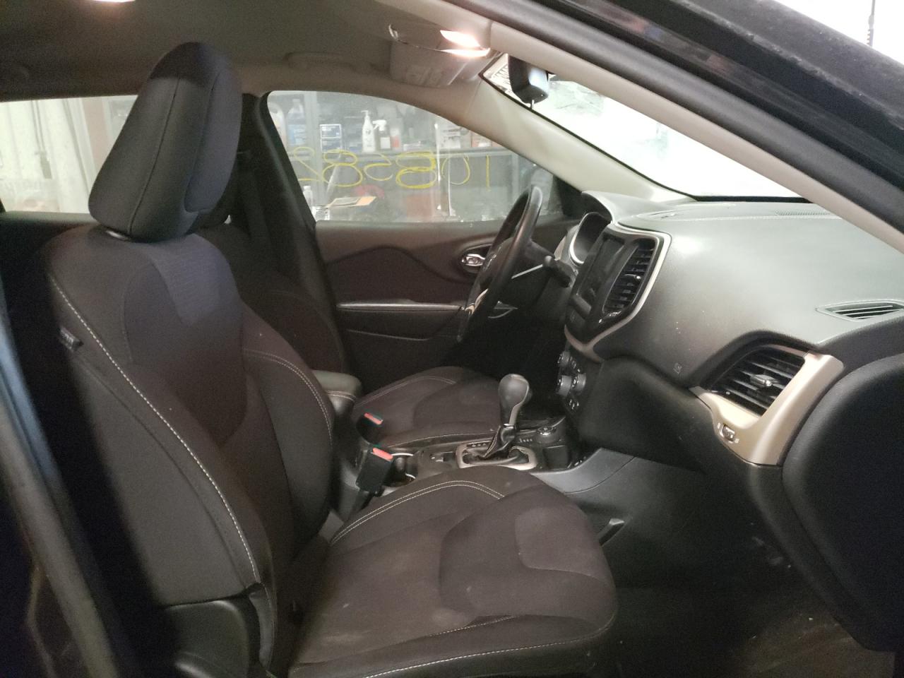 Photo 5 from auction – 2015 JEEP CHEROKEE L with VIN 1C4PJMCSXFW792941