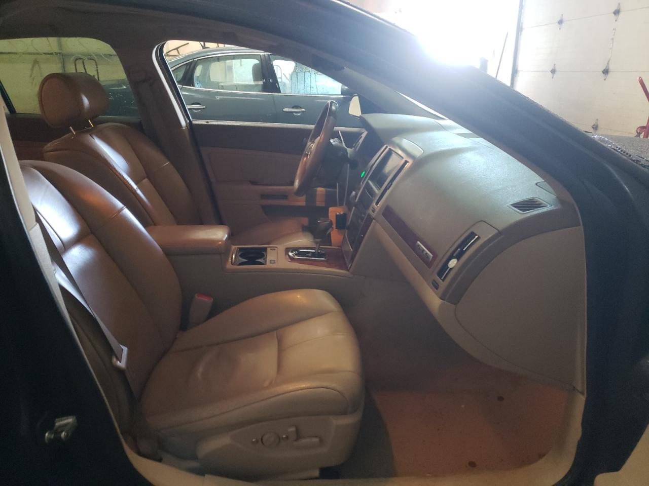 Photo 5 from auction – 2008 CADILLAC STS with VIN 1G6DD67V180164575