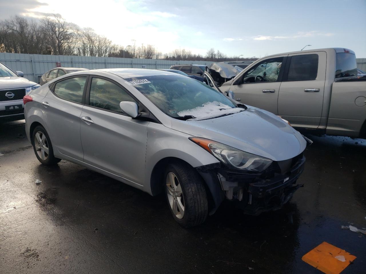 Photo 1 from auction – 2011 HYUNDAI ELANTRA with VIN 5NPDH4AE4BH051065