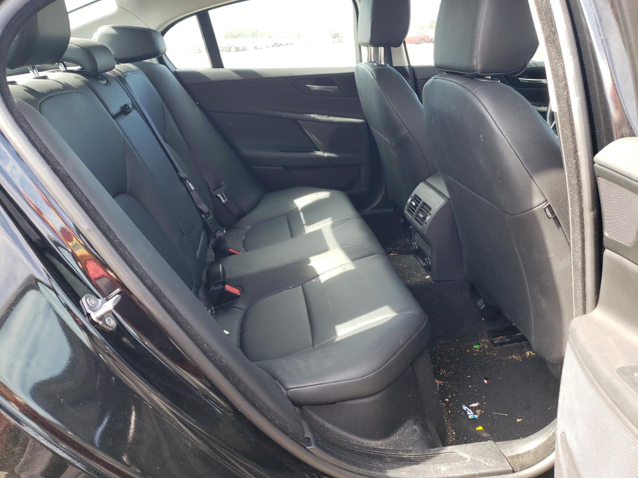 Photo 6 from auction – 2018 JAGUAR XE PREMIUM with VIN SAJAJ4FX7JCP22063