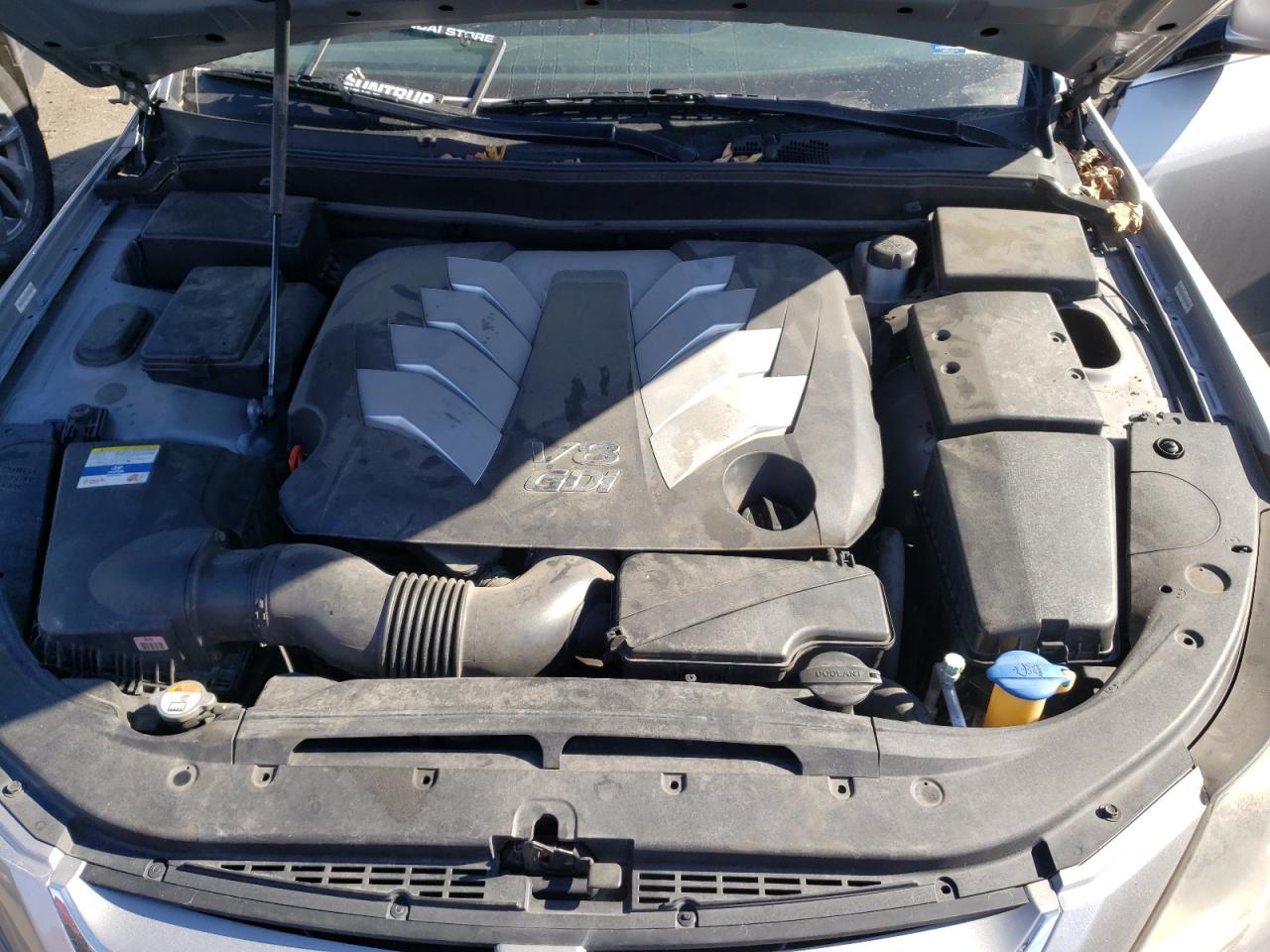 Photo 7 from auction – 2012 HYUNDAI GENESIS 5. with VIN KMHGC4DH2CU188963