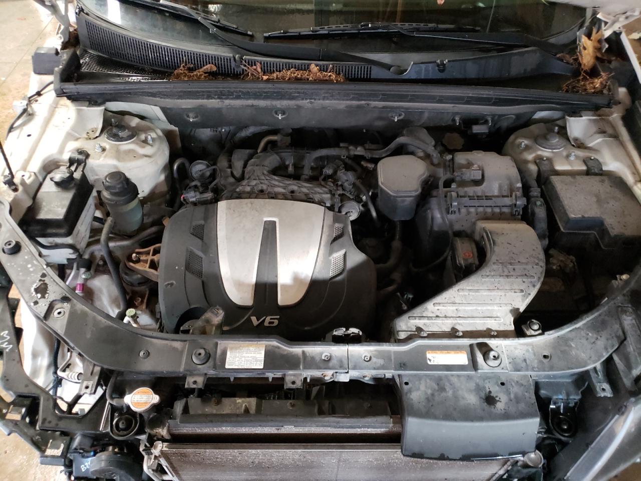 Photo 7 from auction – 2011 KIA SORENTO EX with VIN 5XYKU4A22BG070679
