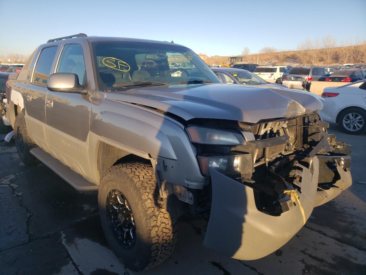CHEVROLET AVALANCHE 2002 with VIN 3GNGK23G32G148372 - Photo from auction