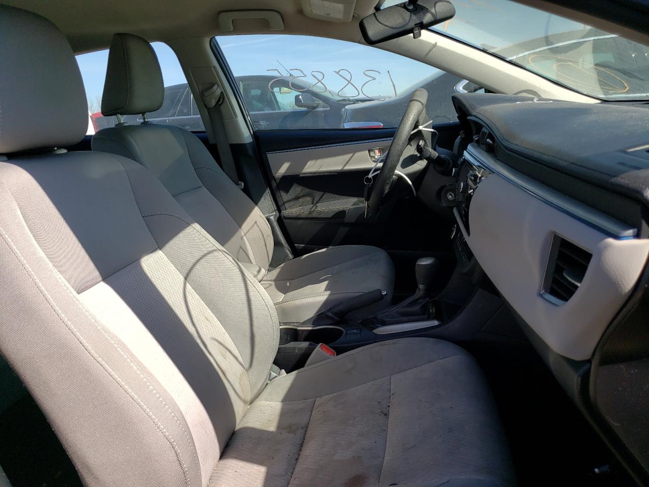 Photo 5 from auction – 2015 TOYOTA COROLLA L with VIN 2T1BURHE2FC348656