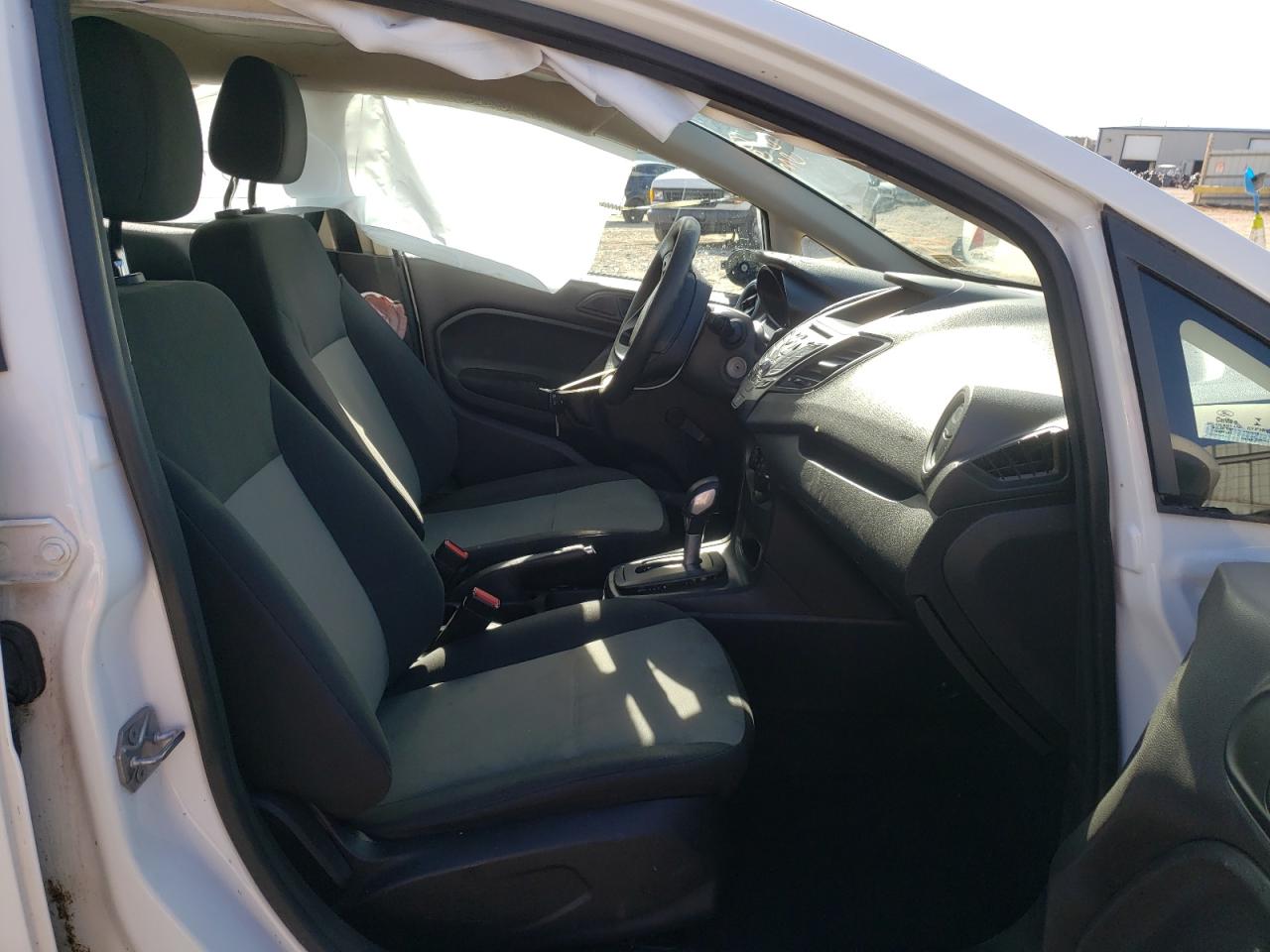 Photo 5 from auction – 2016 FORD FIESTA S with VIN 3FADP4TJ8GM170905