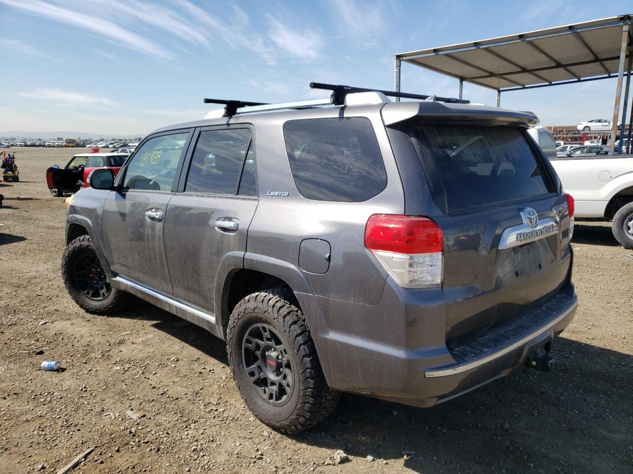 Photo 3 from auction – 2010 TOYOTA 4RUNNER SR with VIN JTEBU5JR2A5022542