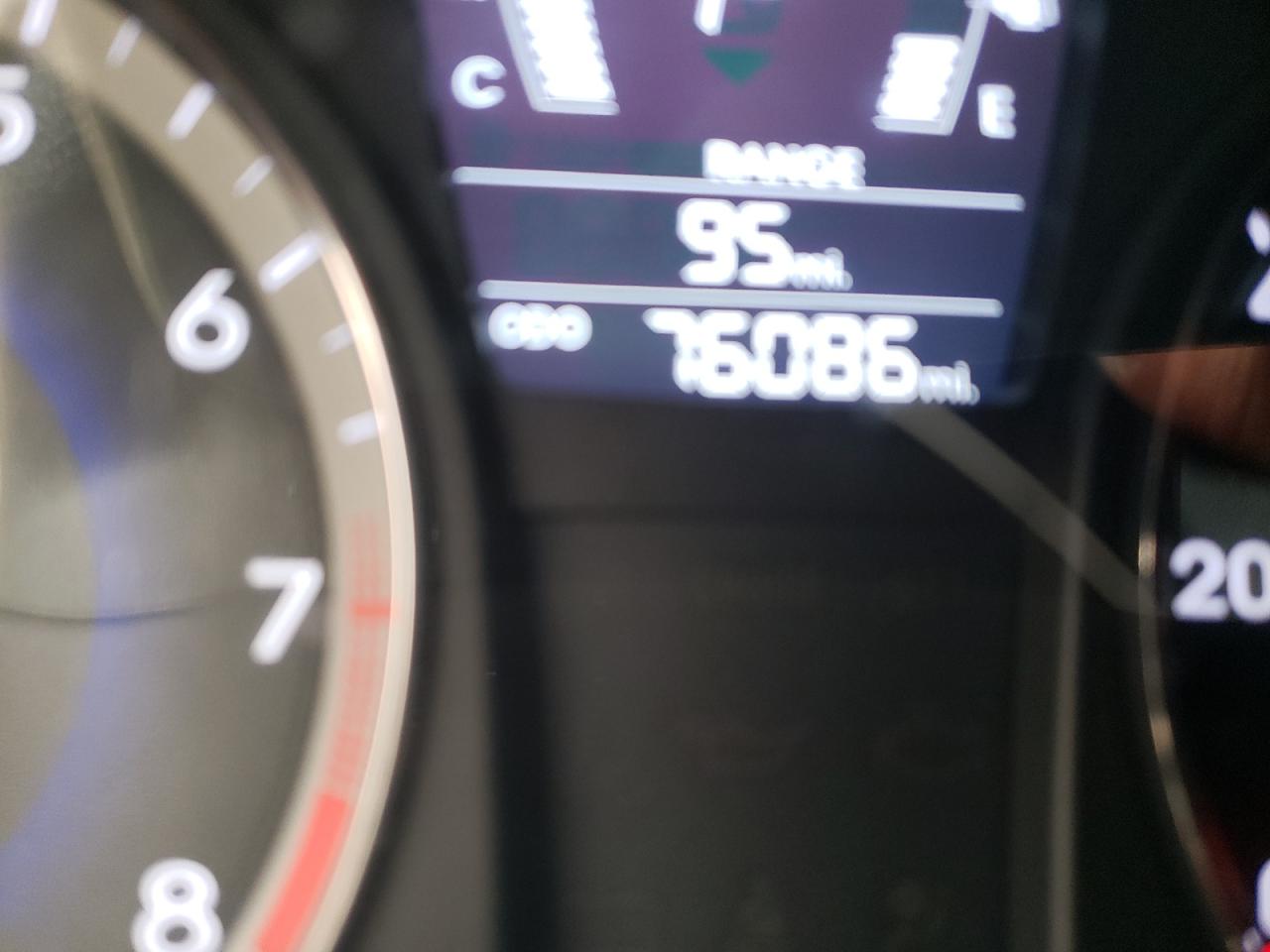 Photo 8 from auction – 2014 HYUNDAI ACCENT GLS with VIN KMHCT5AE8EU178505