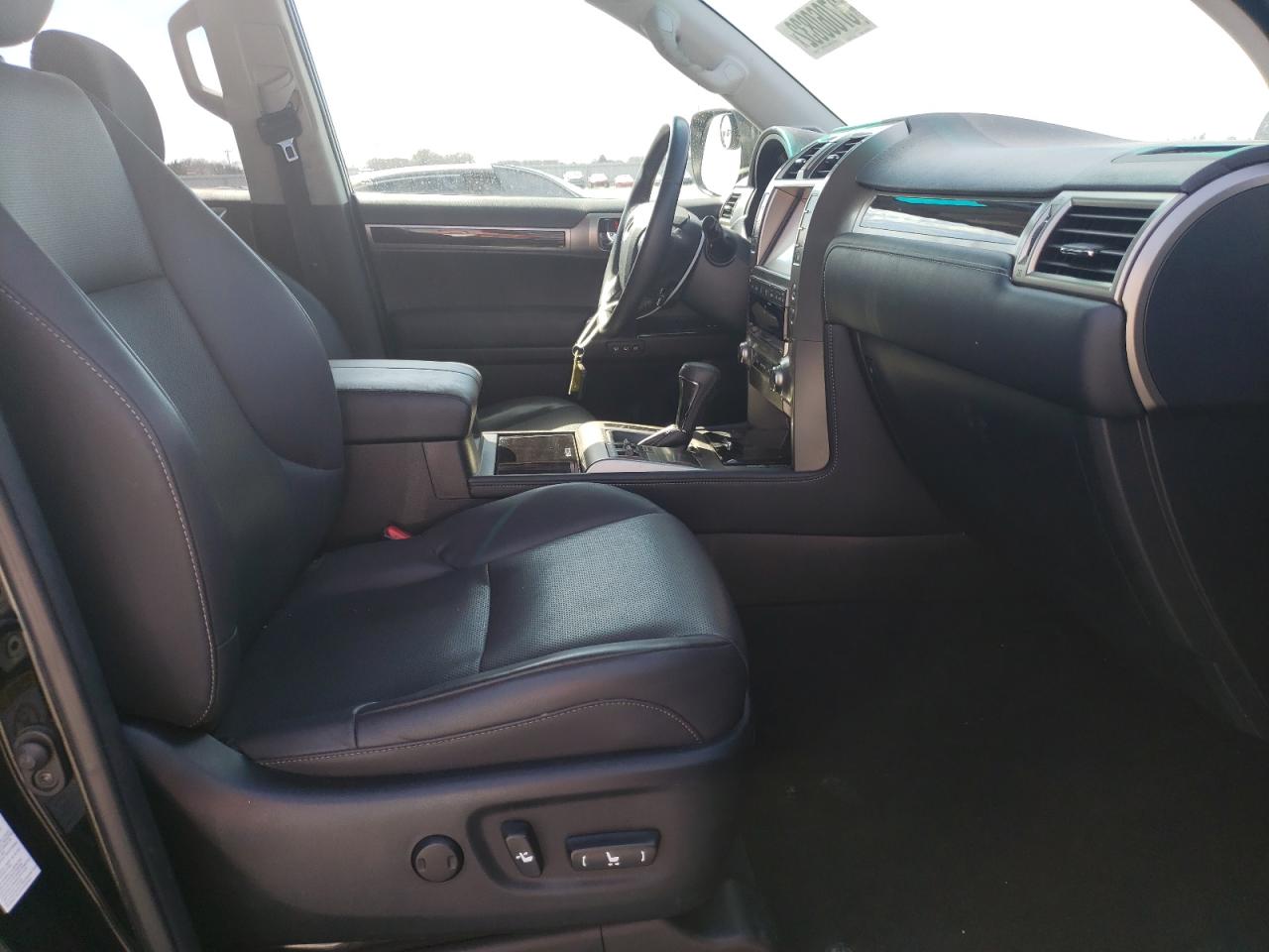 Photo 5 from auction – 2014 LEXUS GX 460 with VIN JTJBM7FX6E5087095