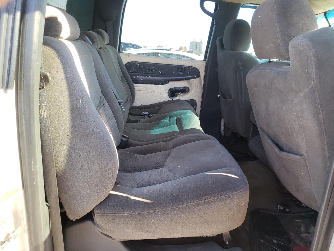 Photo 6 from auction – 2005 CHEVROLET SILVERADO with VIN 1GCHK23205F857798