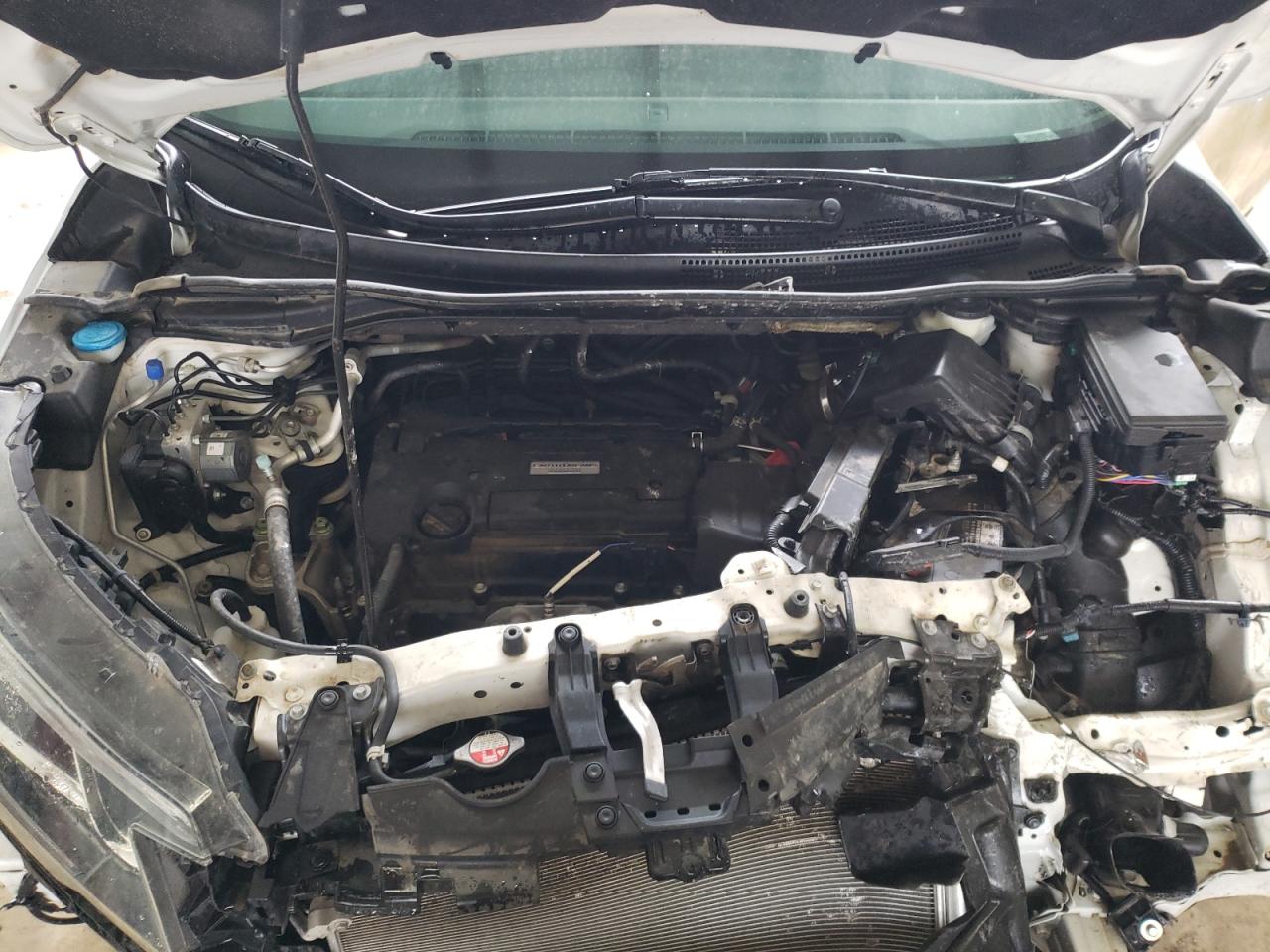 Photo 7 from auction – 2016 HONDA CR-V EX with VIN 5J6RM4H54GL137769